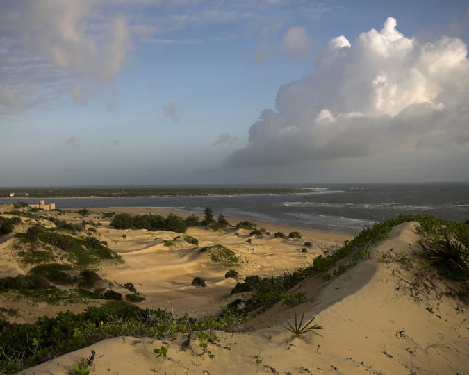 The view over the Shela beach from the dunes